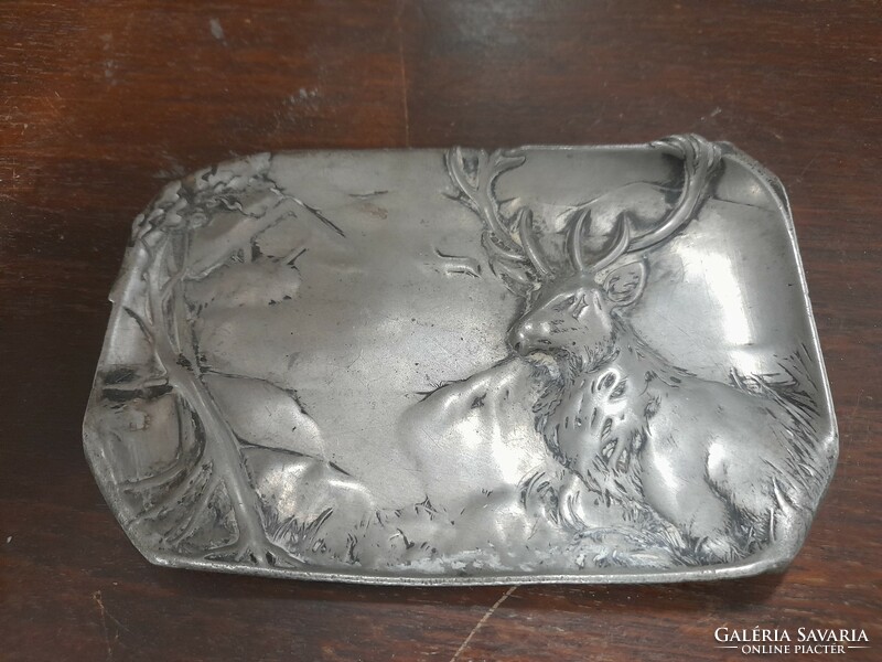 Old tin hunter, deer table serving tray. 15 Cm. Marked.