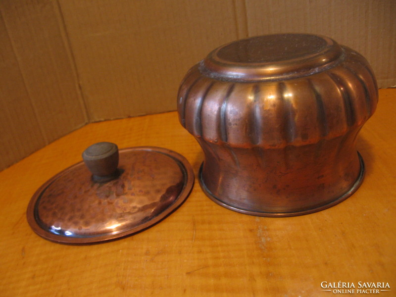 Retro copper pot, bowl