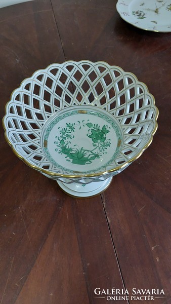 Openwork decorative bowl with an Indian basket pattern from Herend