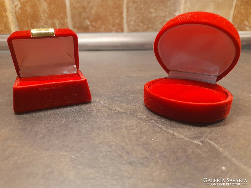 2 ring holder boxes in one