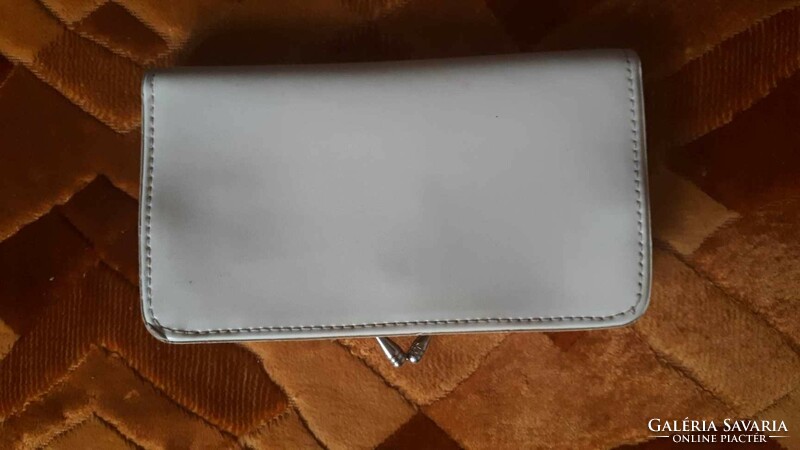 Light beige Australian wallet with key ring, two drawers, unused