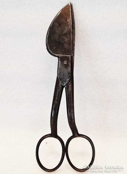Antik francia feliratos német kovácsolt acél gyertyaolló, kanócolló