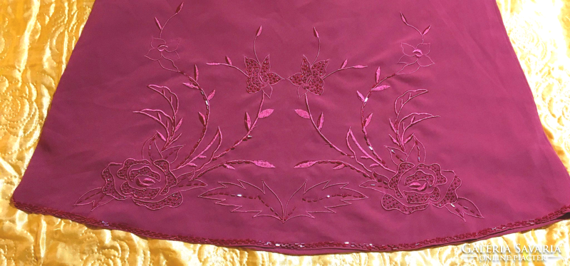 Különleges luxus selyem női ruha gyöngy és virág hímzéssel málna színű  Alfredo Venini  M