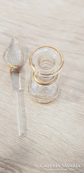 Perfume bottle