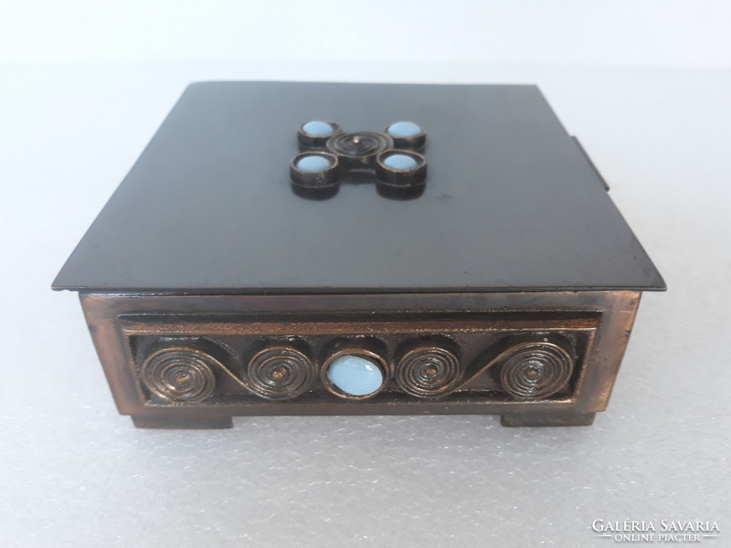 Retro bronze applied art jewelry box, gift box