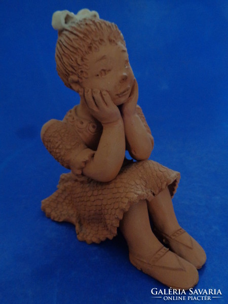 ILLÁR ERZSÉBET KERÁMIA FIGURA