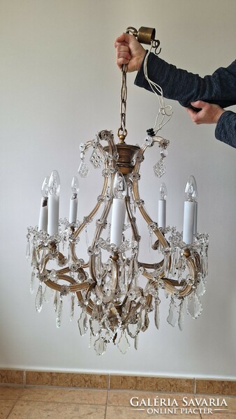 Crystal chandelier with 8 arms, polished crystal pendants