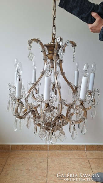 Crystal chandelier with 8 arms, polished crystal pendants