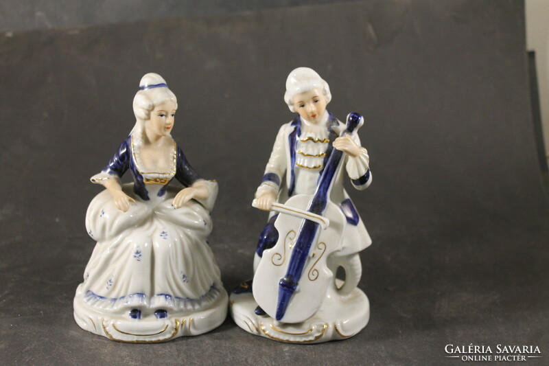 Baroque porcelain pair 995