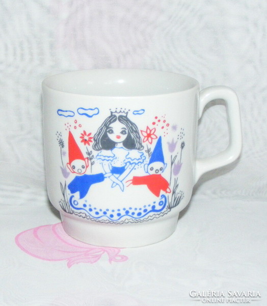 Snow white porcelain mug