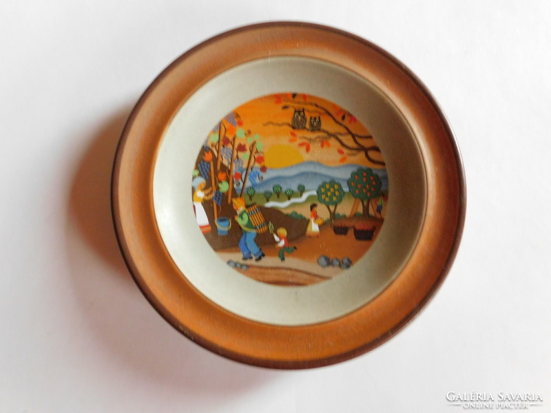 Vintage smf schramberg bowl with a naive autumn scene by Barbara Fürstenhöfer - 16 cm