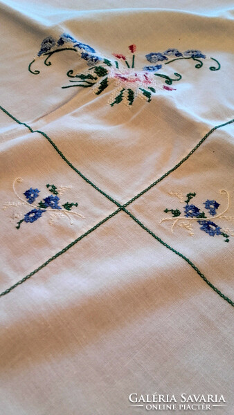 Rose forget-me-not cross-stitched vintage embroidered tablecloth 130x130 -art&decoration