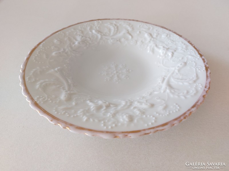 Antik CF porcelán tányér domború növény mintás szecessziós dísztányér