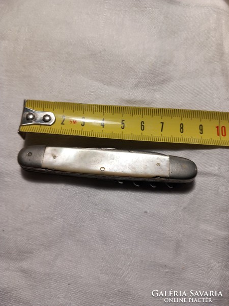 Pocket knife with mother-of-pearl handle