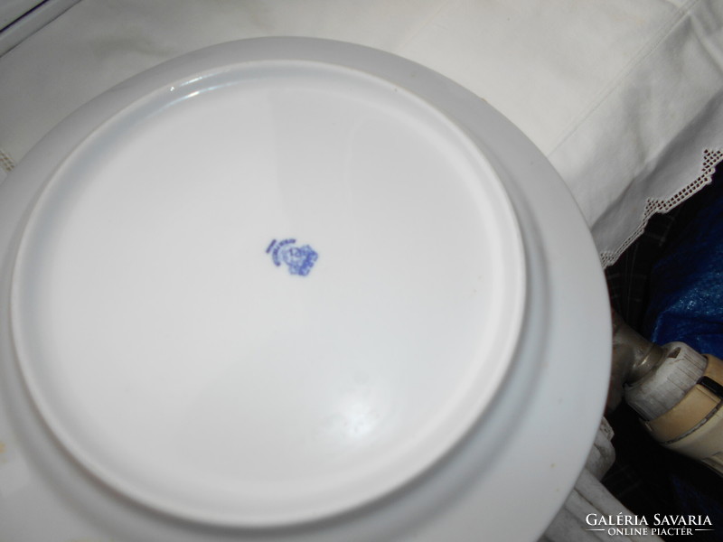 Lowland porcelain plate 24 cm