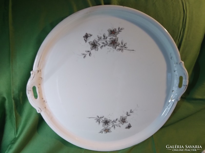 Hüttl-style porcelain tray, offering with hand-painted flower decoration