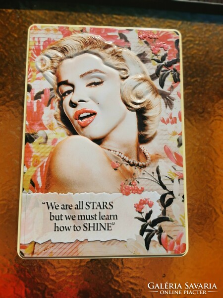 Marilyn monroe metal box