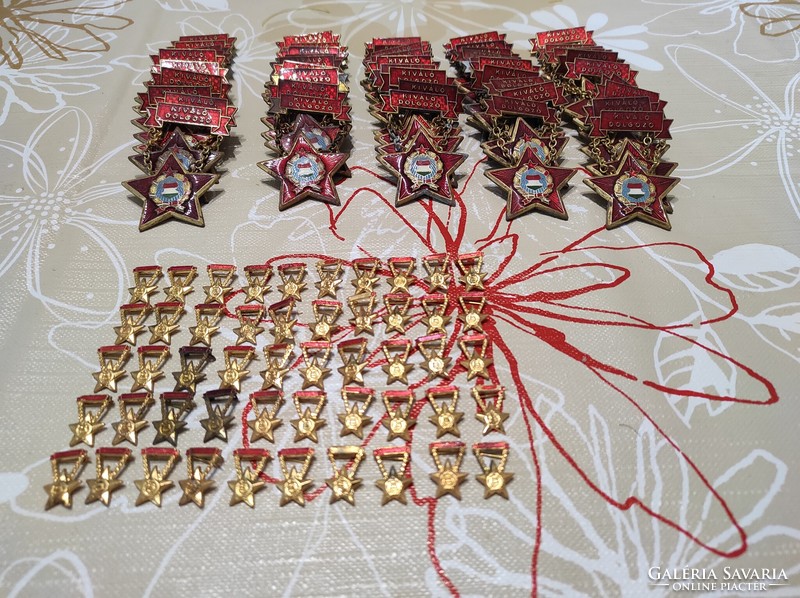 Kiváló dolgozó kitüntetések 50 darab miniatűrrel együtt