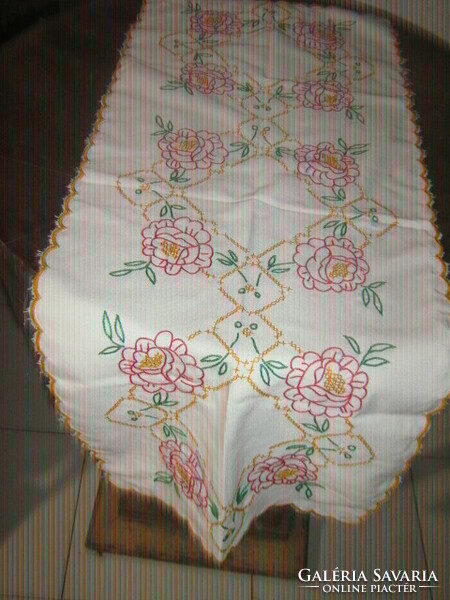 Beautiful floral hand embroidered runner with slinged edge