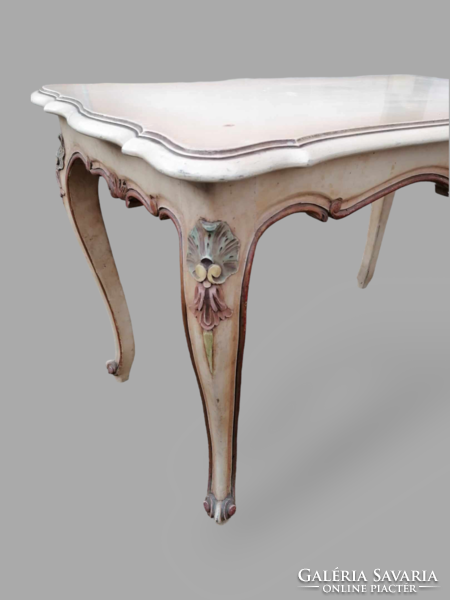 Neo-baroque provence coffee table