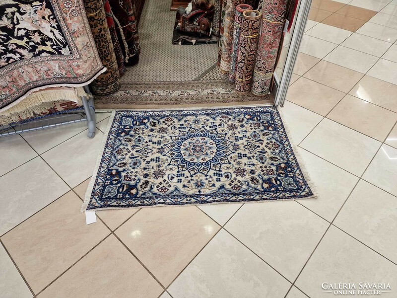 Nain silk contour 85x130 hand-knotted wool Persian carpet mz247