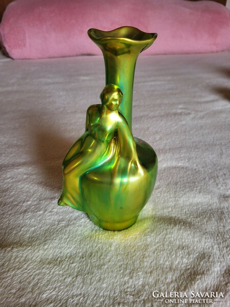 Eosin Art Nouveau vase
