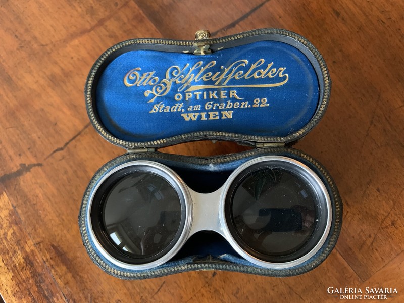 Otto Schleiffelder antique leather covered theater binoculars