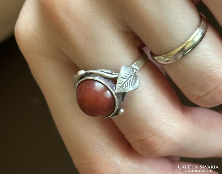 Antique Art Nouveau carnelian stone silver ring