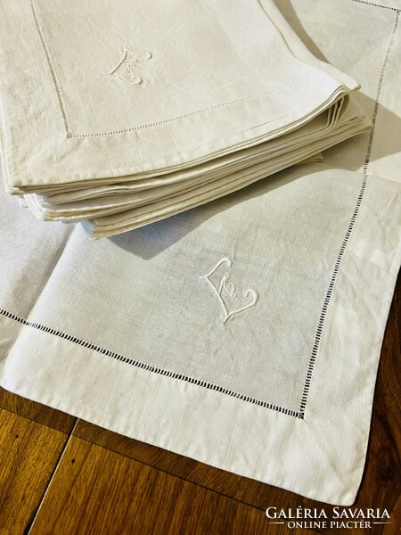 12 db régi azsúrozott textil szalvéta