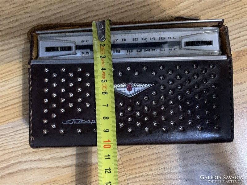 Retro SHARP tranzisztoros ? rádió régi BÁV-os etikettel 750 Ft volt anno