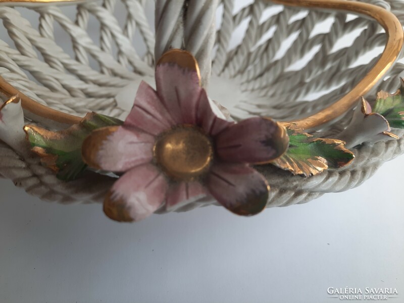 Special wicker porcelain basket - damaged - with broken flowers