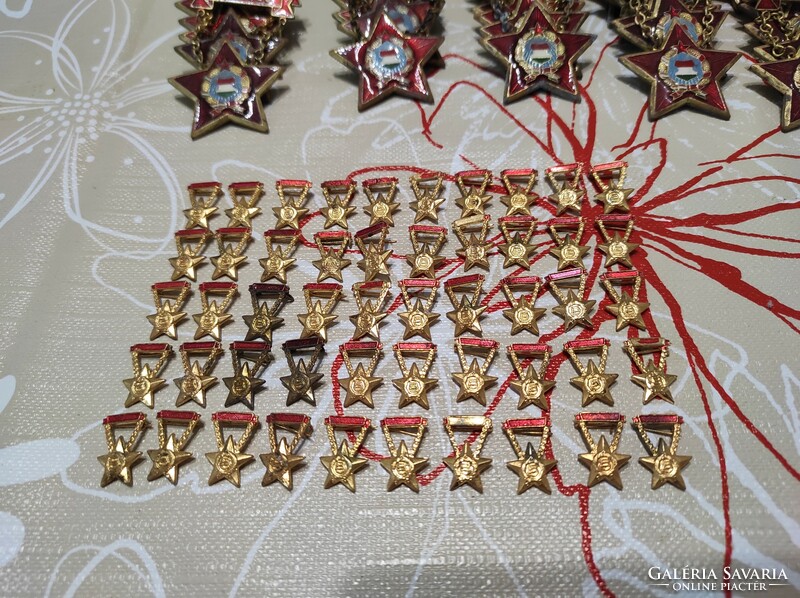 Kiváló dolgozó kitüntetések 50 darab miniatűrrel együtt
