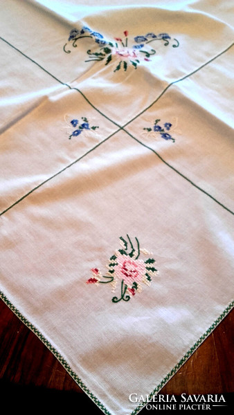 Rose forget-me-not cross-stitched vintage embroidered tablecloth 130x130 -art&decoration