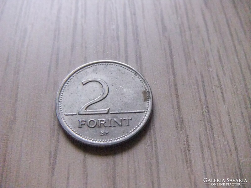 2   Forint      2002      Magyarország