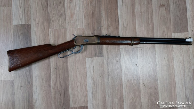 Winchester replica rifle