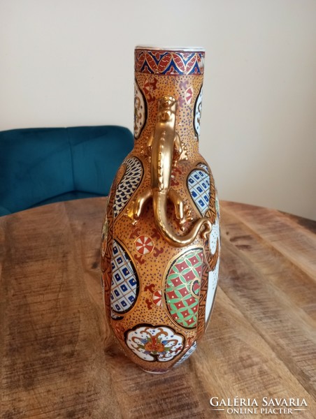 Chinese large hand painted vase