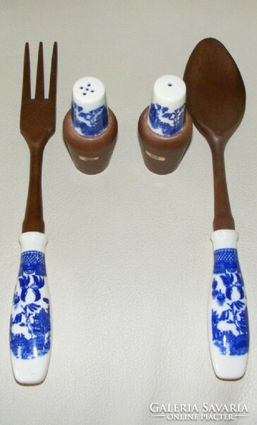 Serving set with porcelain handle