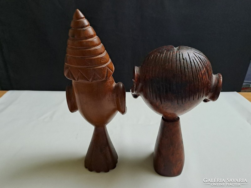 2 African wooden sculptures carved by hand from one block, 20-24 cm