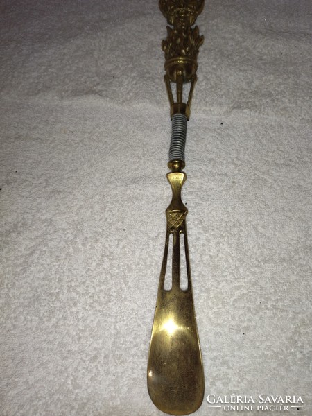 Beautiful devil head pattern heavy copper spring shoe pull spoon 39cm long