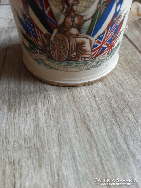 I. világháborús brit porcelán emlékpohár (8,7x8,8x11,8 cm)