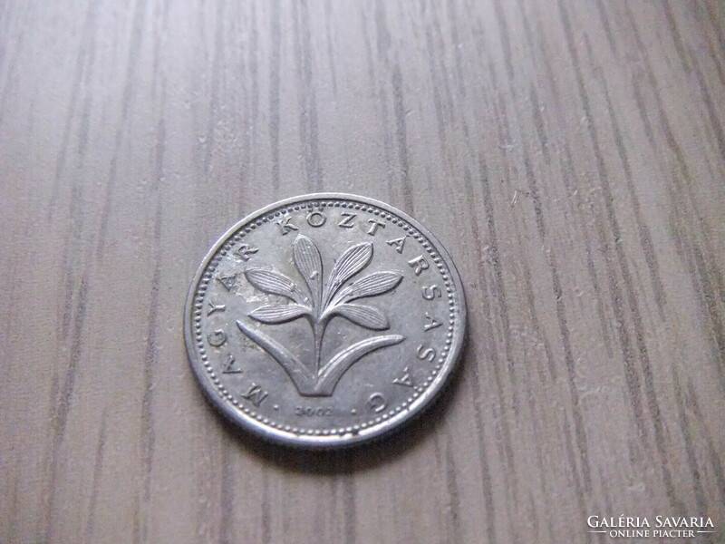 2   Forint      2002      Magyarország