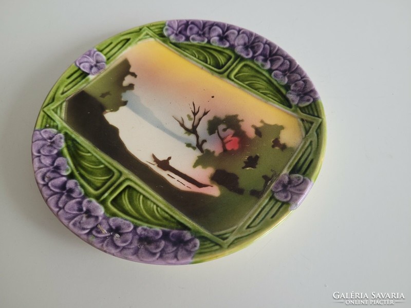 Régi fajansz tányér ibolyás tájképes Körmöcbányai majolika szecessziós falitányér falidísz 17.5 cm