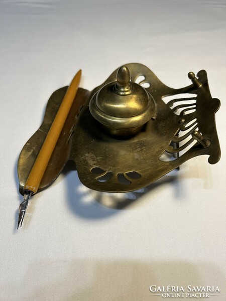 Antique copper art nouveau desk pen and inkwell with matching old pen