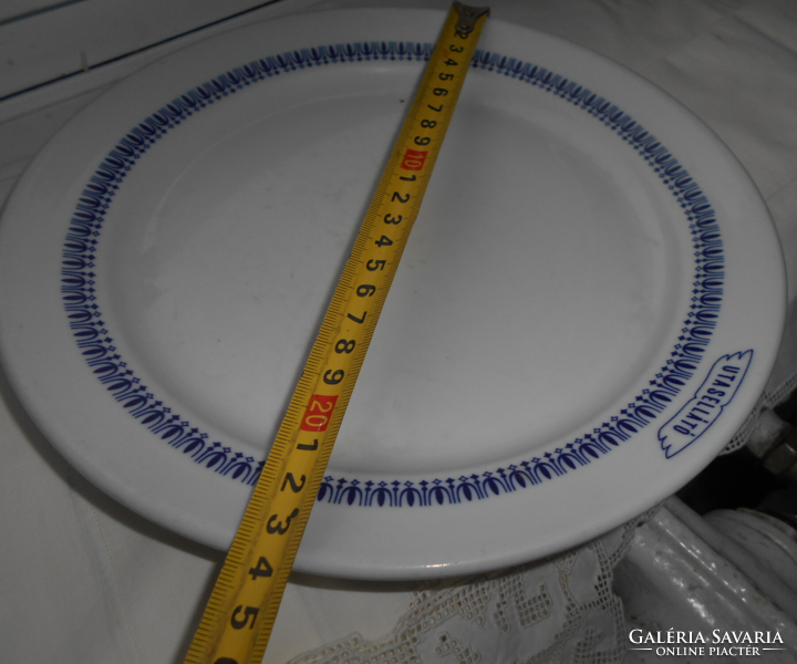 Utasellátó felirattal  Alföldi   porcelán tányér 24 cm