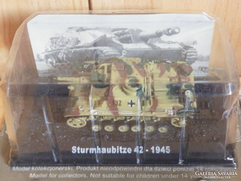 Amercom German II. WW2 assault gun model: sturmhaubitze 42 - 1945 -