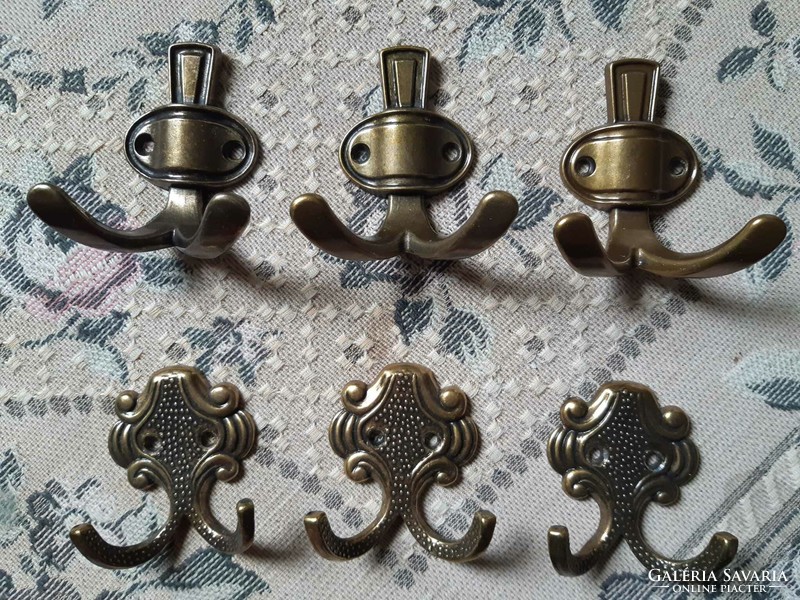 2*3 hooks, hangers in bronze design