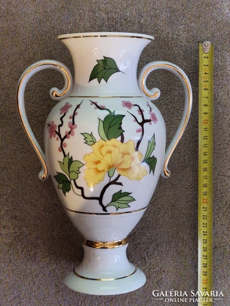 Hollóházi porcelán váza 29 cm magas