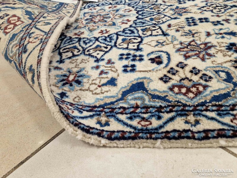 Nain silk contour 85x130 hand-knotted wool Persian carpet mz247