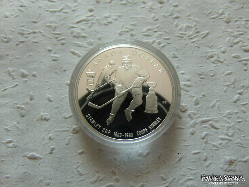 Canada 1 dollar 1993 pp 925 silver 25.17 Grams in sealed capsule