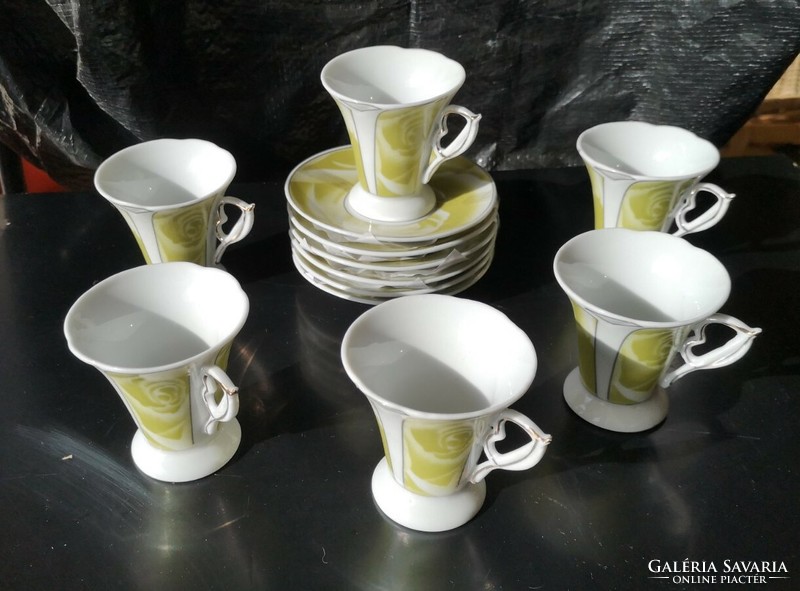 New! Ragne 6 cups and saucers in original heart box